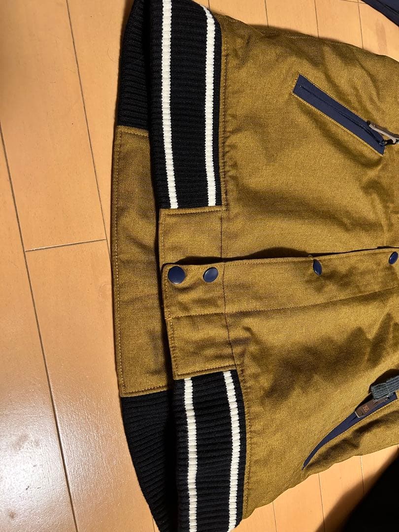 【美品】ESTIVOスノーボードウェア