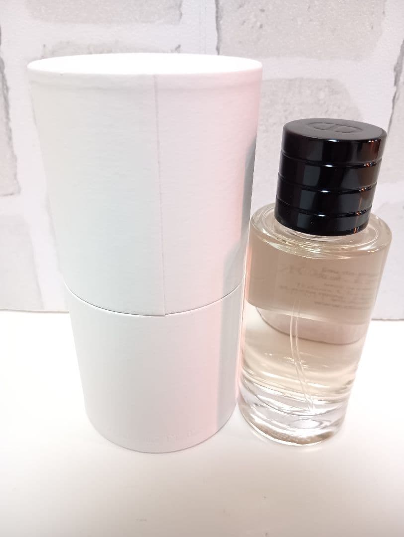 ニュールック オードゥ パルファン 50ml　メゾン クリスチャン ディオール