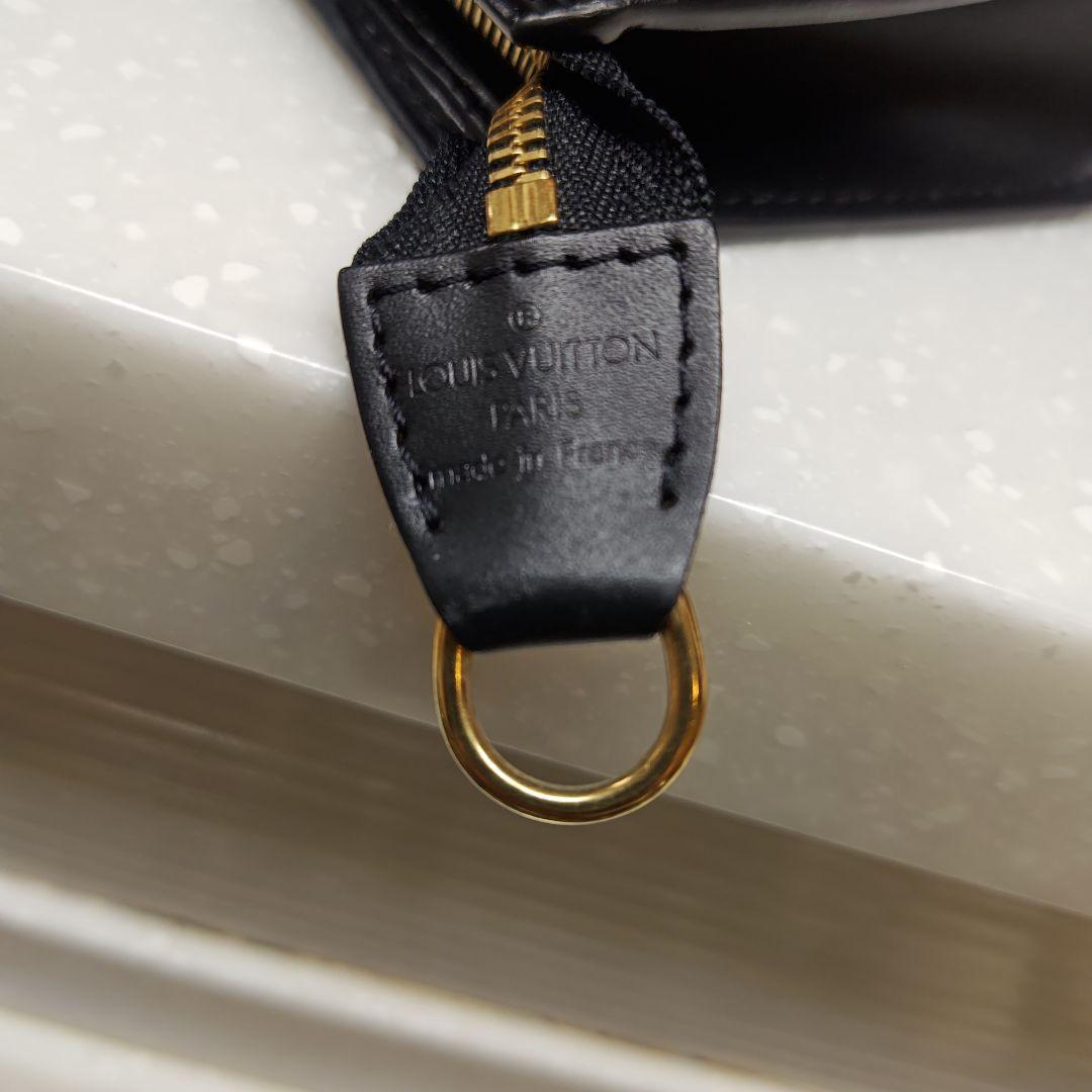 Louis Vuitton エピレザー 小物入れ ブラック
