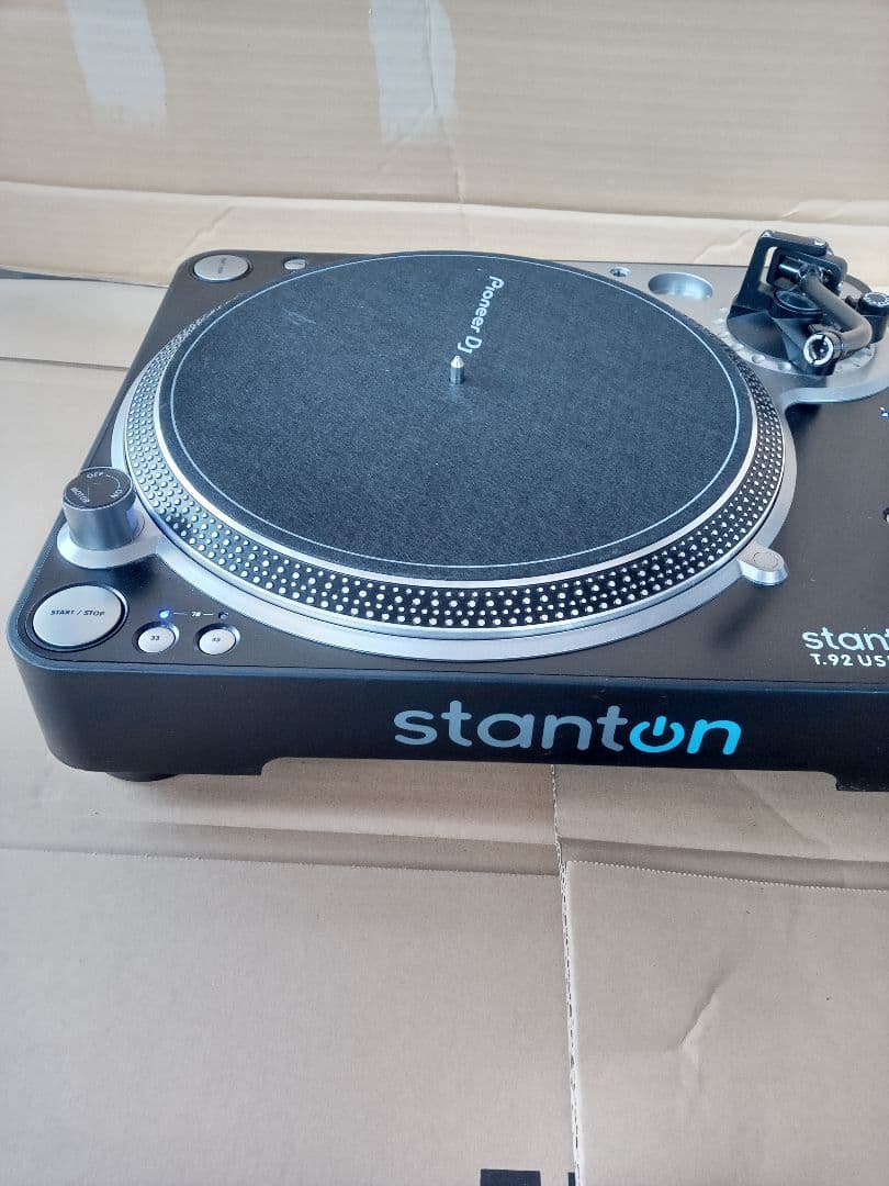 Stanton T.92 USB ターンテーブル