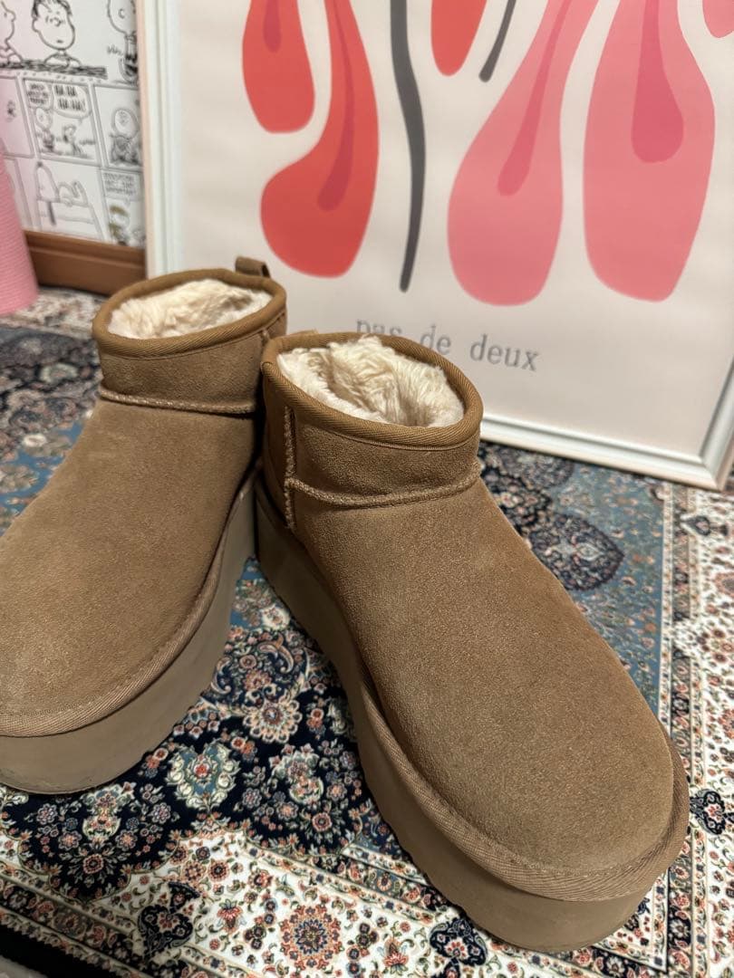 ugg クラシックウルトラミニプラットフォーム