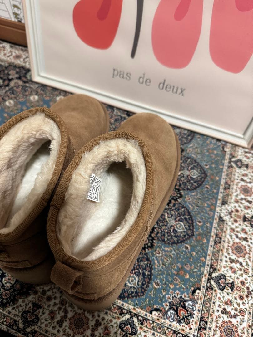 ugg クラシックウルトラミニプラットフォーム