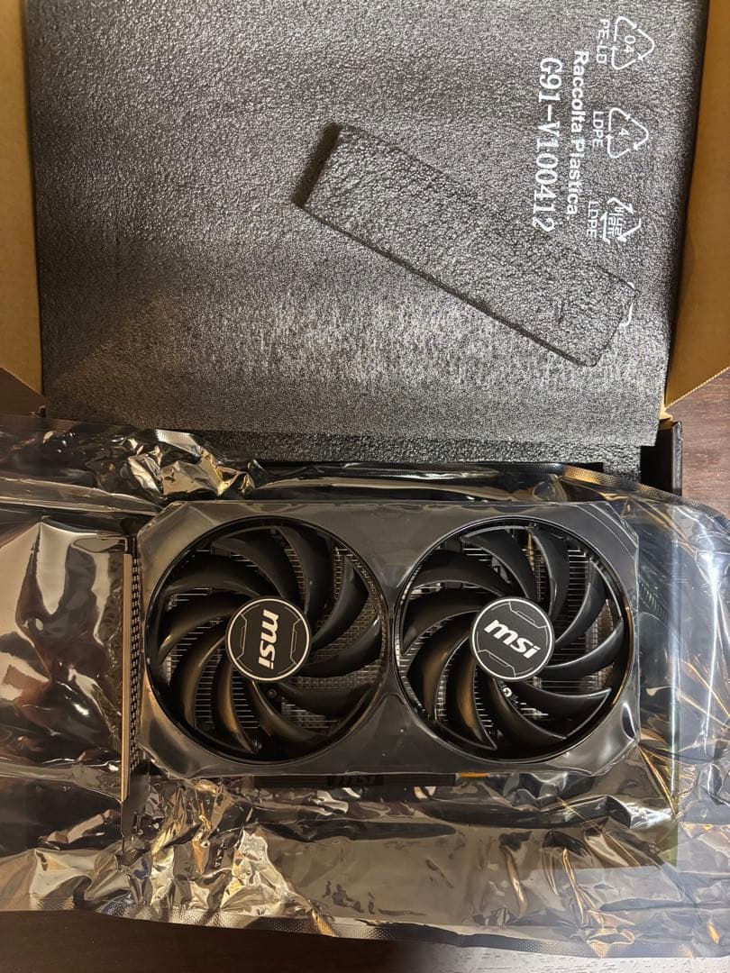グラフィックボード・グラボ・ビデオカード MSI VENTUS 2X BLACK RTX 4060 OC