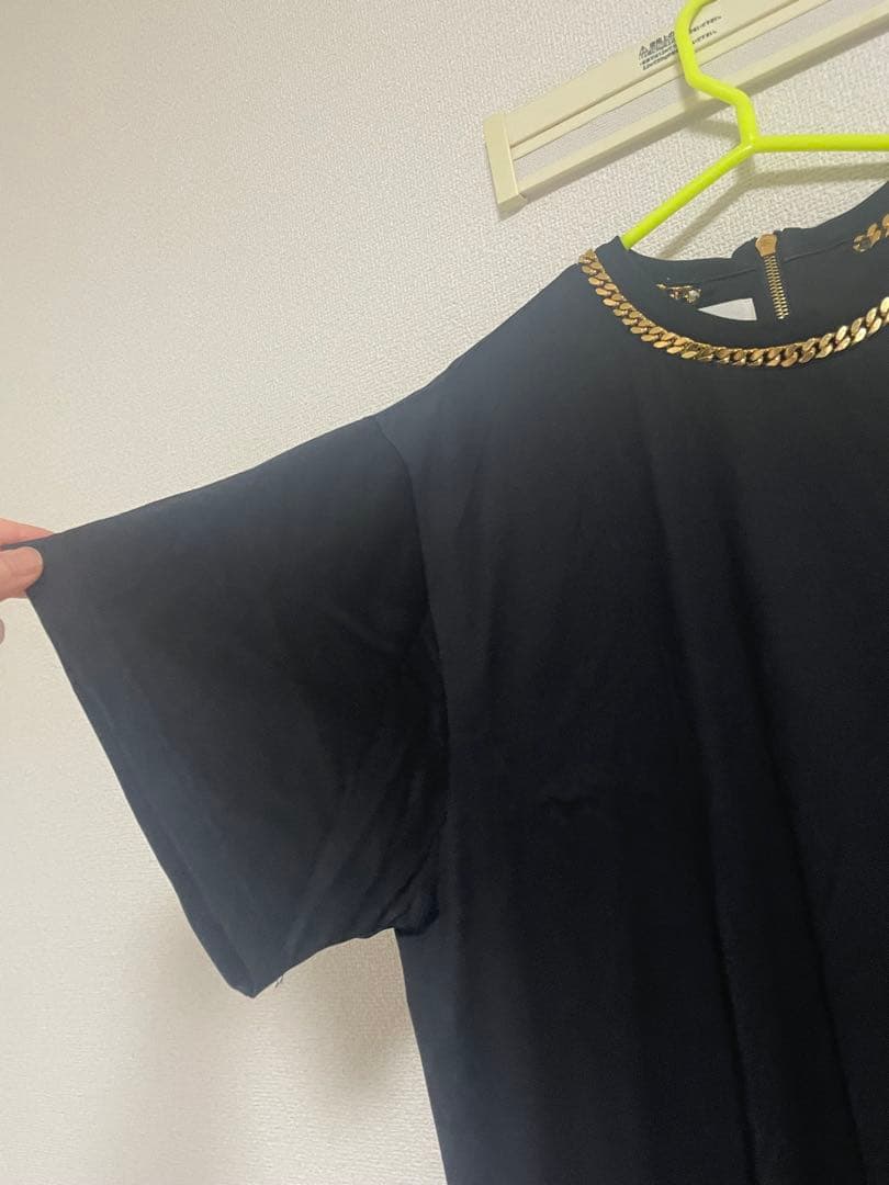 バーバリー　Chain Detail T-shirt ゴールドチェーン　Tシャツ