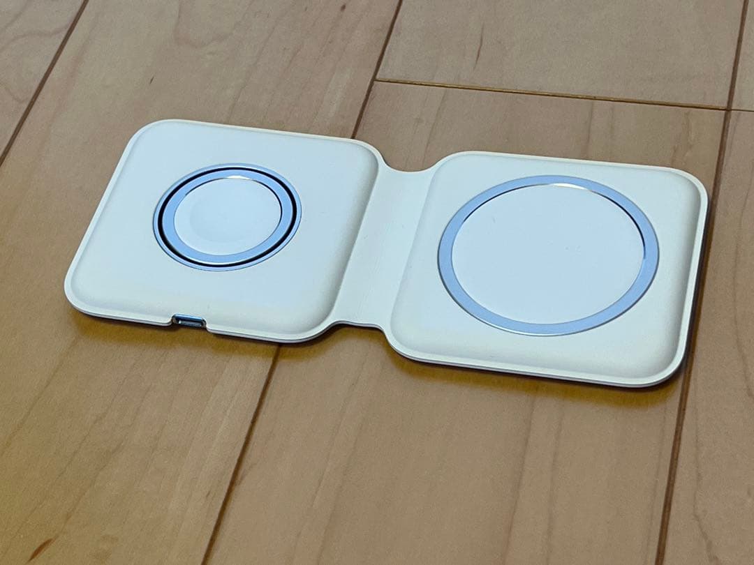 Apple MagSafeデュアル充電パッド （Apple純正）