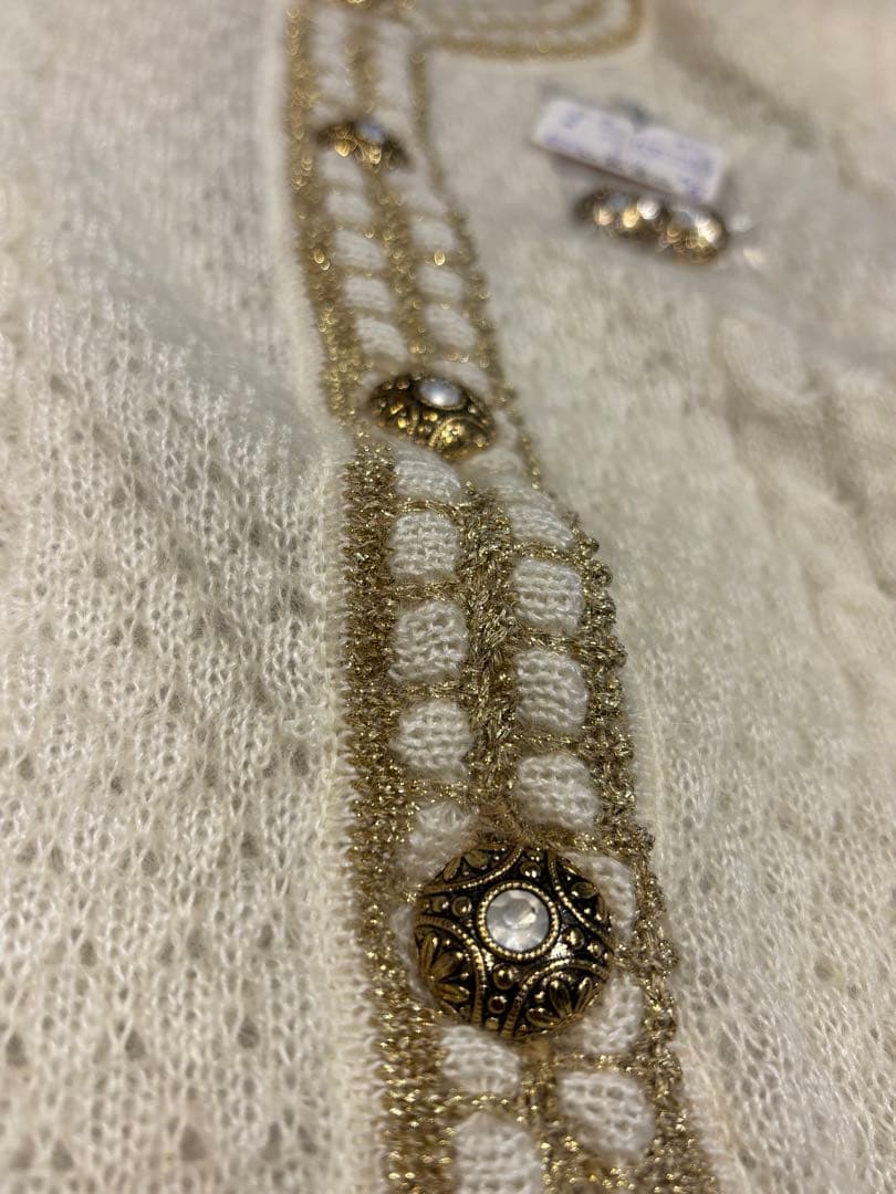 銀座・和光 WAKO ホワイト ニット カーディガン ゴールドボタン刺繍 レトロ