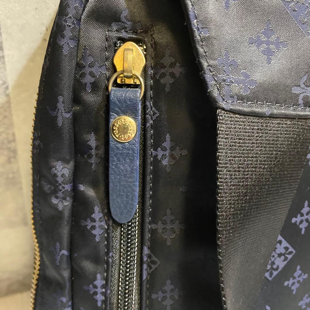 【美品】russet　ナイロンボディバッグ　ネイビー