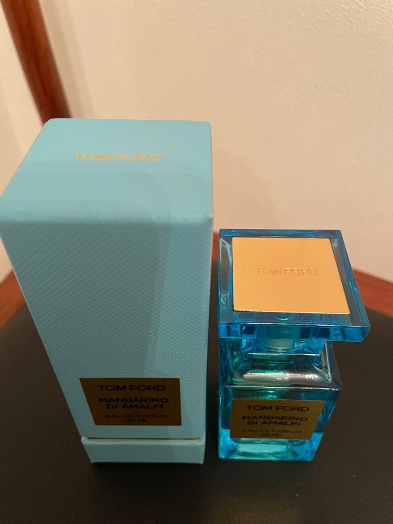 トムフォードMANDARINO DI AMALFI