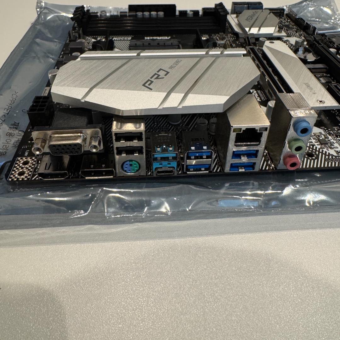 【美品】ASRock B550M Pro4 / 未使用に近い / 動作確認済