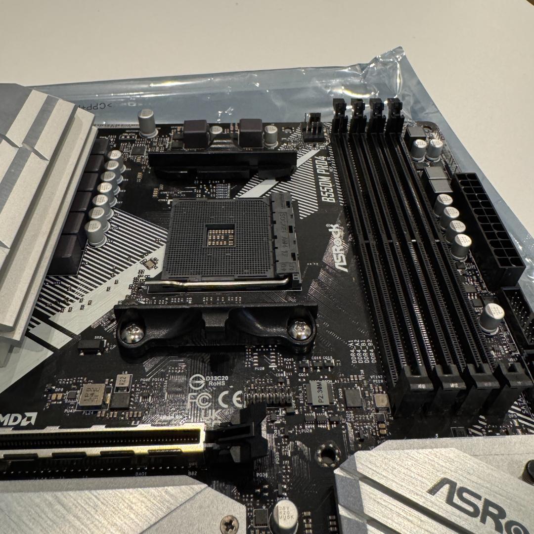 【美品】ASRock B550M Pro4 / 未使用に近い / 動作確認済