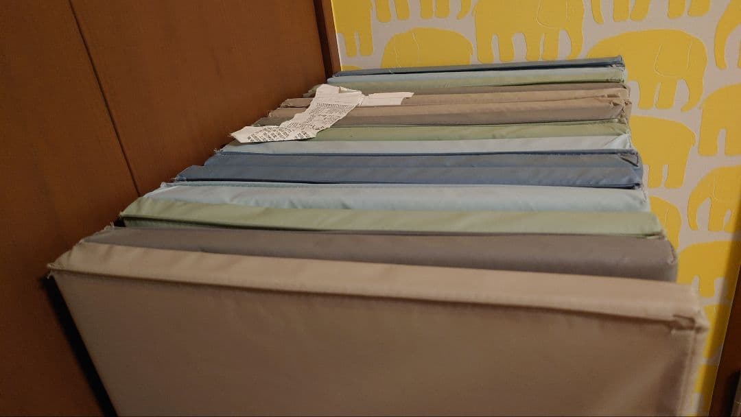 IKEA ペルフスィッグ3枚プレイマット　折りたたみ式ジムマット