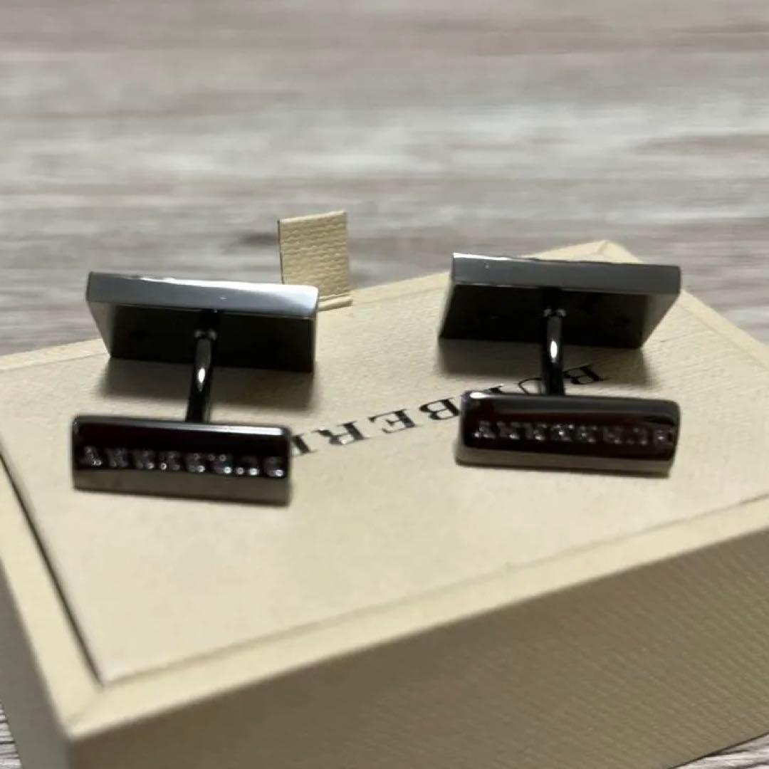 ☆未使用⭐︎BURBERRY シルバー スクエア型 カフリンクス