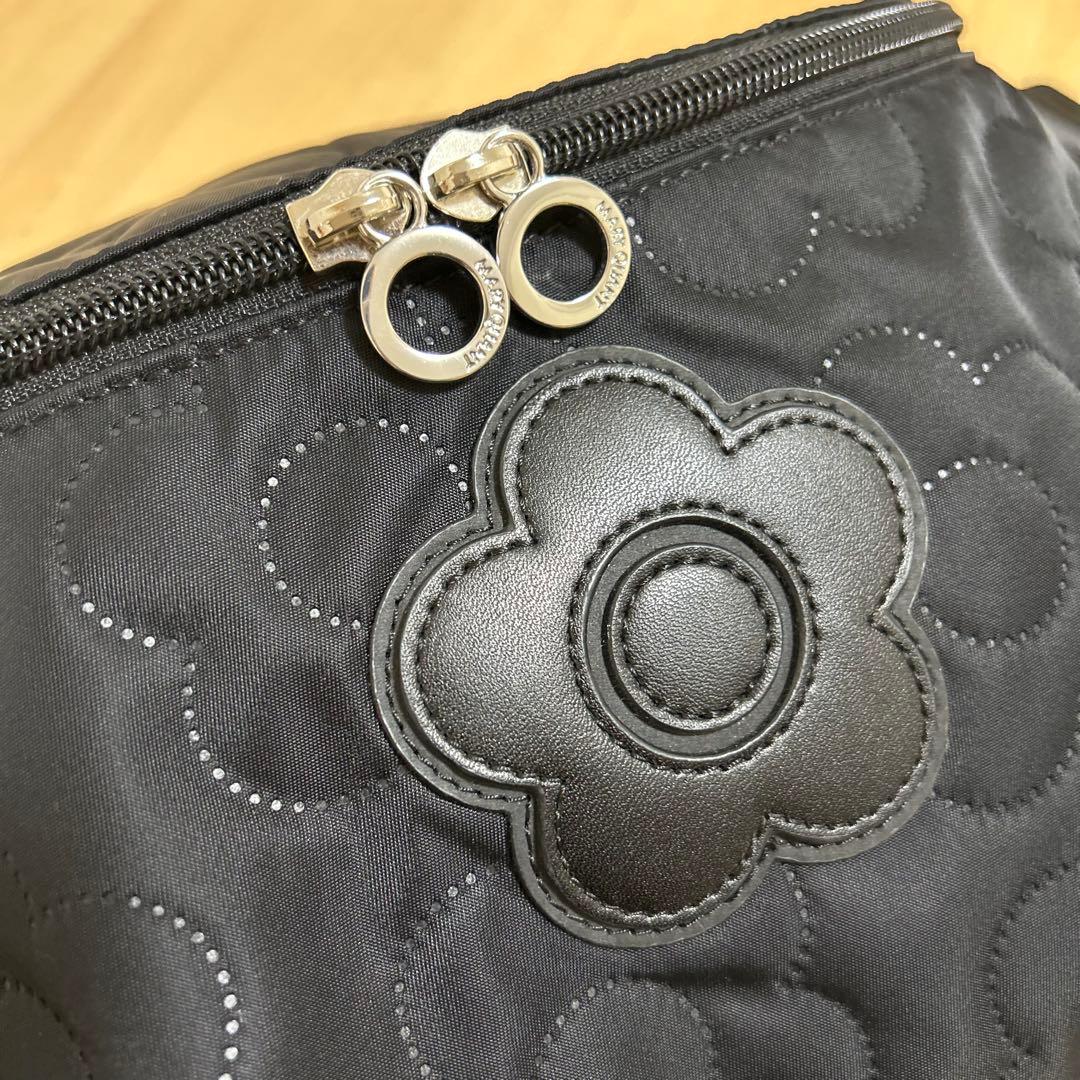MARY QUANT ブラック キルティング ボディバッグ