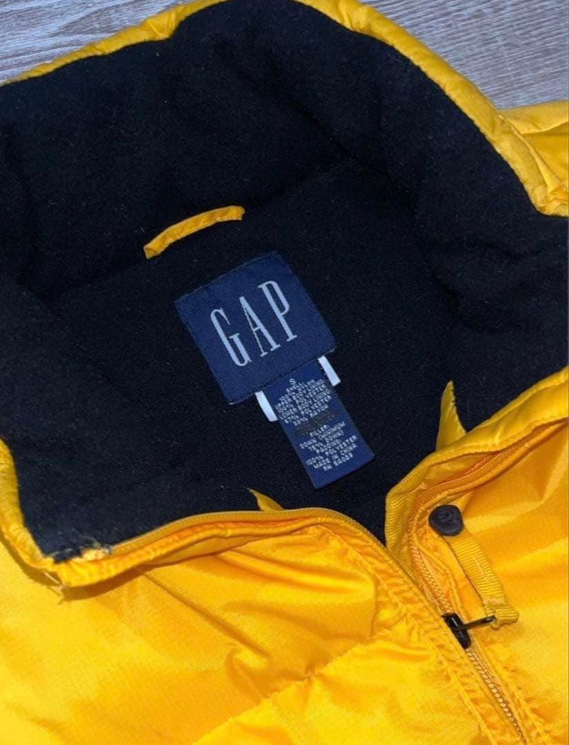 GAP ダウンベスト イエロー