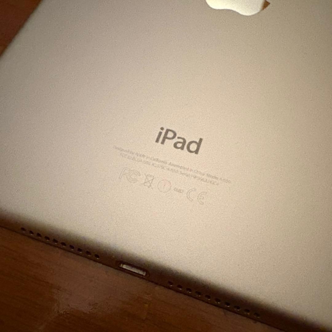 Apple iPad mini 4 32GB シルバー 本体