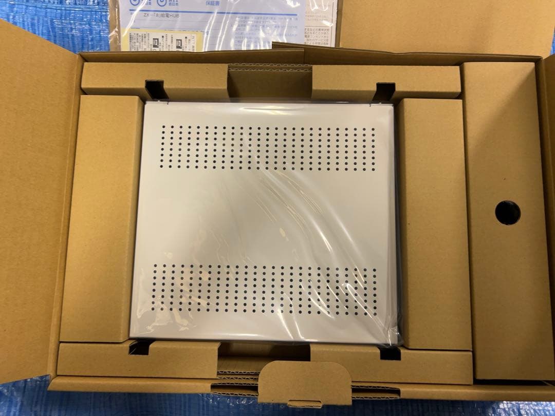www.deen.www‼️ 新品未使用‼️NTT ZX〈8〉給電HUB〈2〉