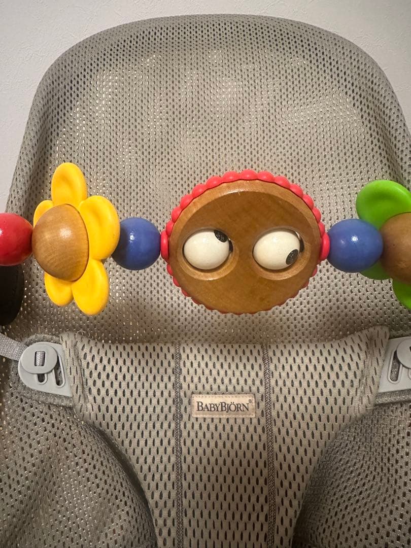 ベビービョルン　バウンサー　エルゴ　オムニブリーズ バンボ　グスケット
