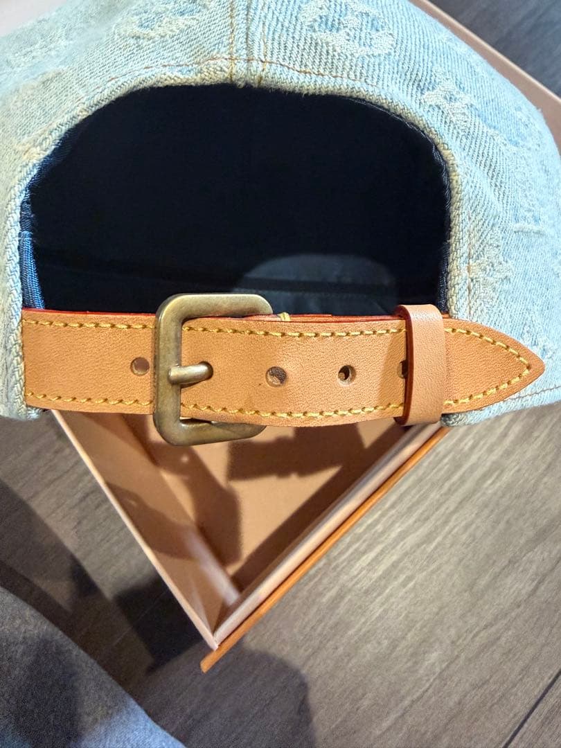 Louis Vuitton デニムキャップ　 ルイヴィトン　ベースボールキャップ