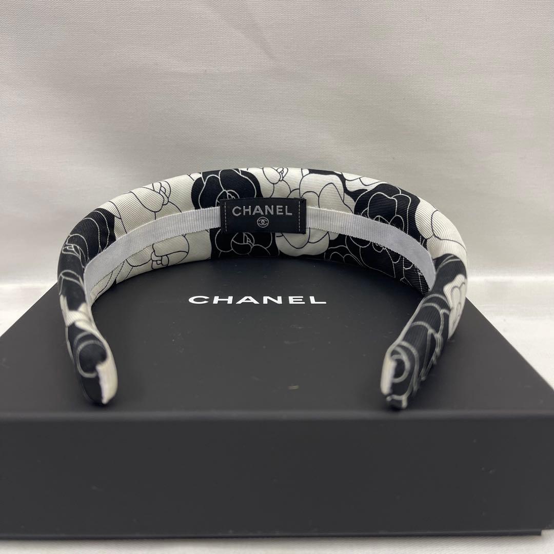 CHANELシャネル★カメリアシルク☆白黒ヘアアクセサリー・カチューシャ
