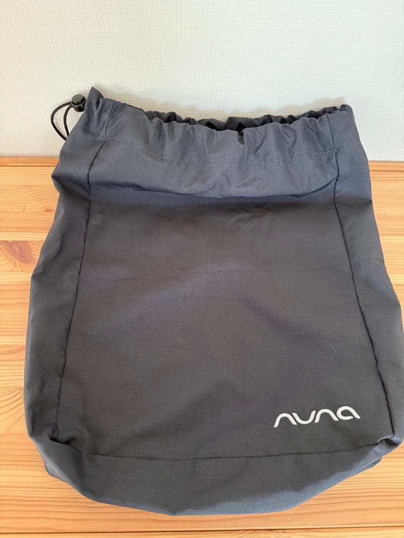 【極美品】NUNA 抱っこ紐 cudl clik カドル カラー：グレー