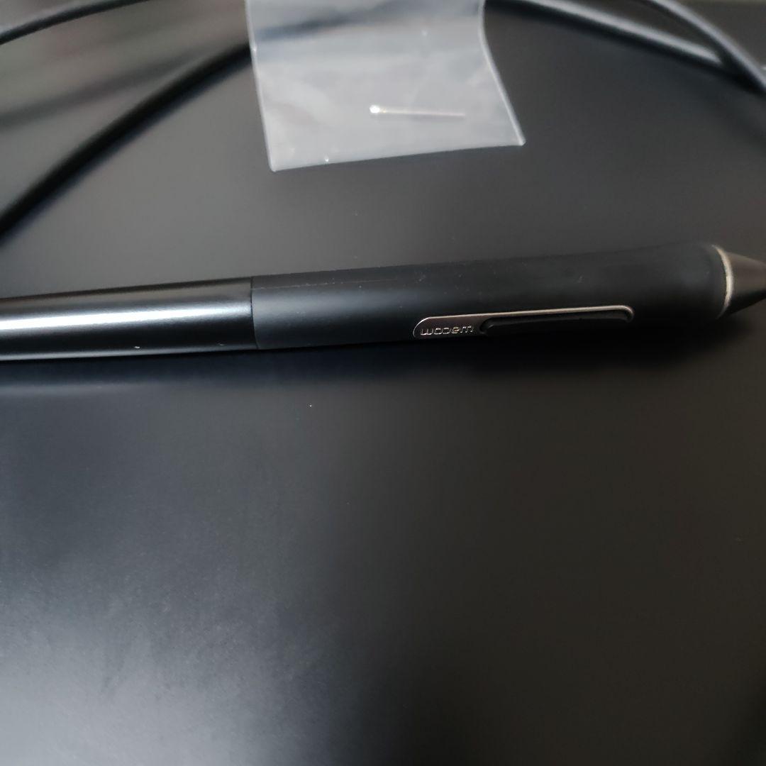 Wacom Intuos Pro (PTH-660) ペンタブレット