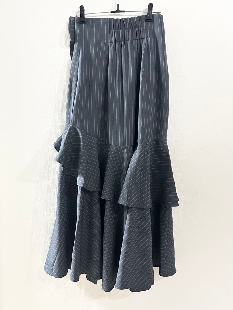 rienda フリルスリットスカート チャコールグレー