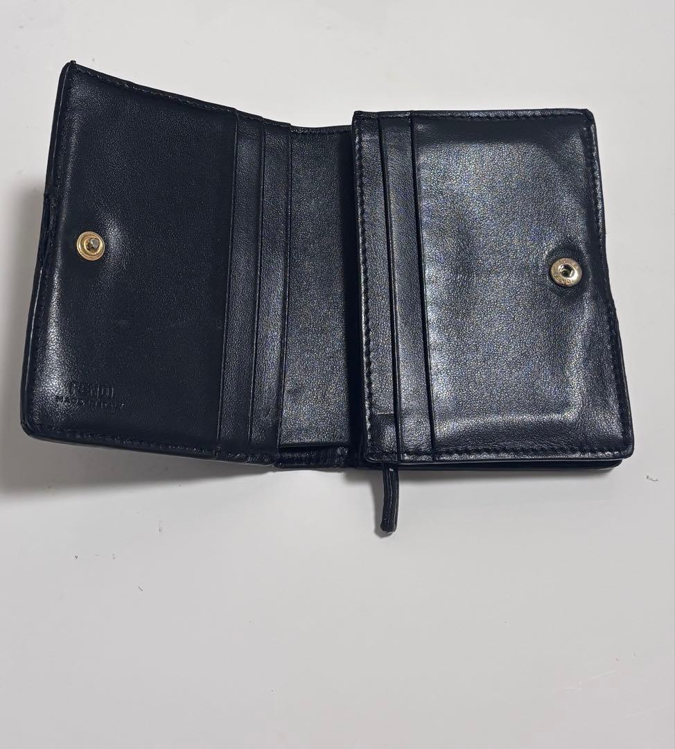 FENDI ブラック 二つ折り財布 【男女兼用】