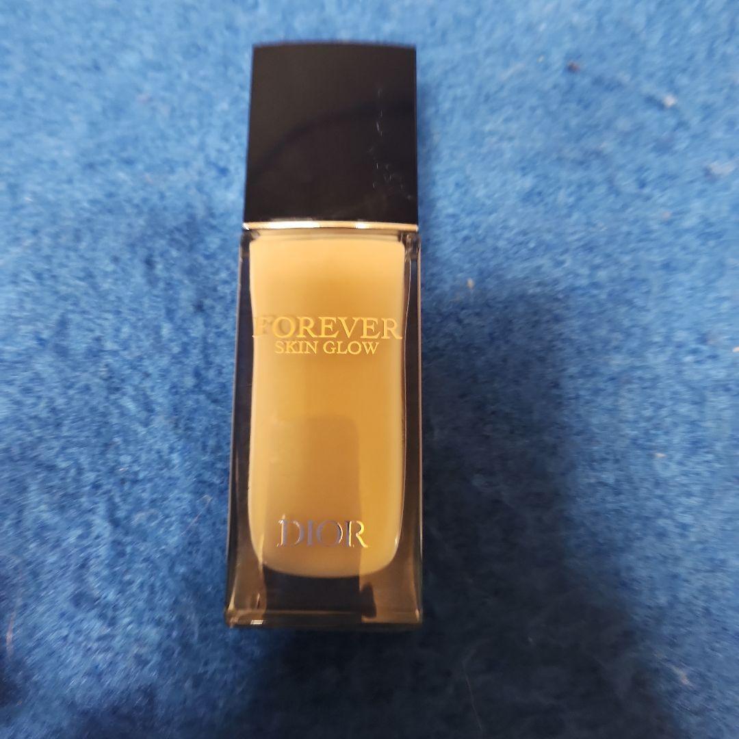 Dior Forever Skin Glow 2 + パウダー2個 ルミナイザー