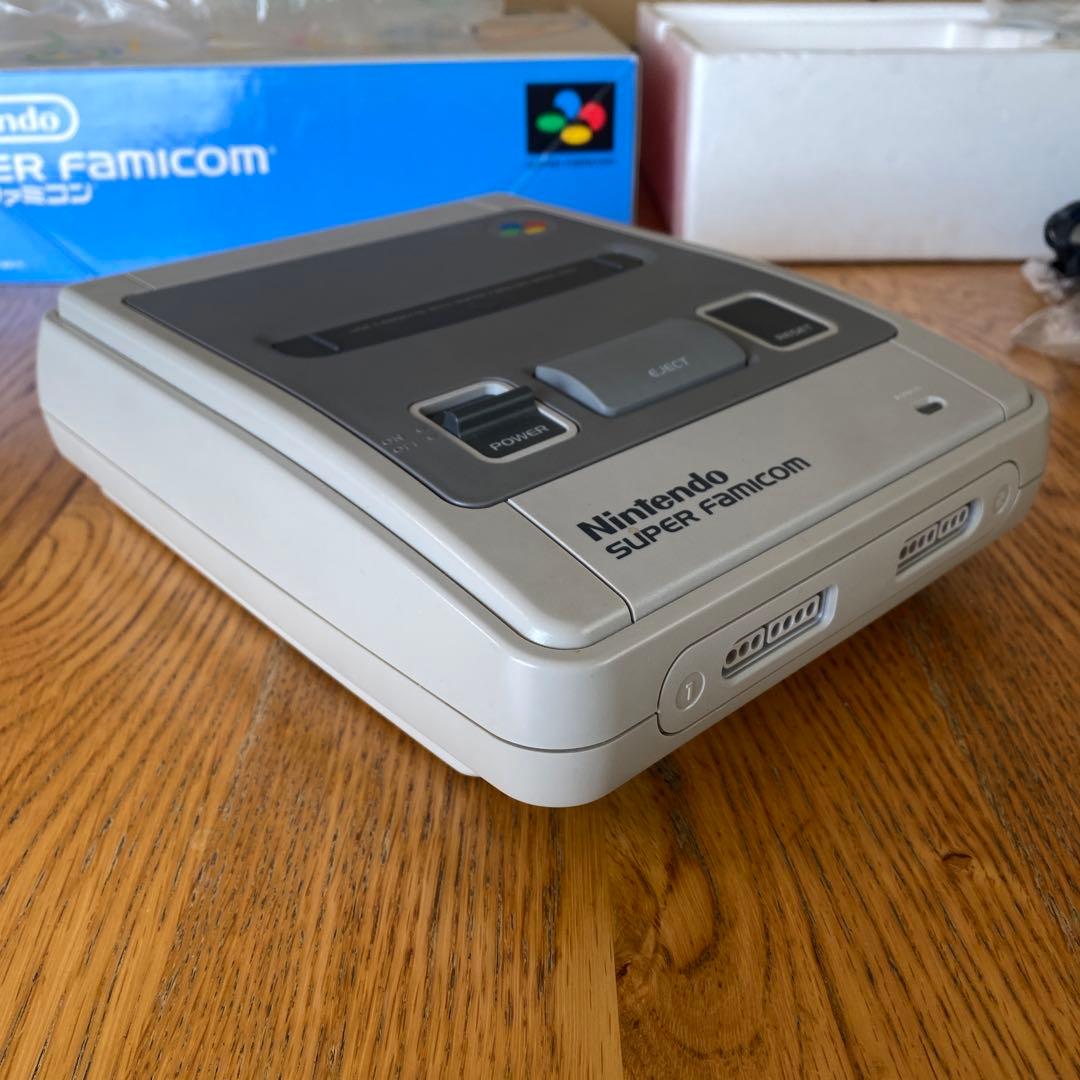 【美品】Nintendo SHVC-001 スーパーファミコン　本体