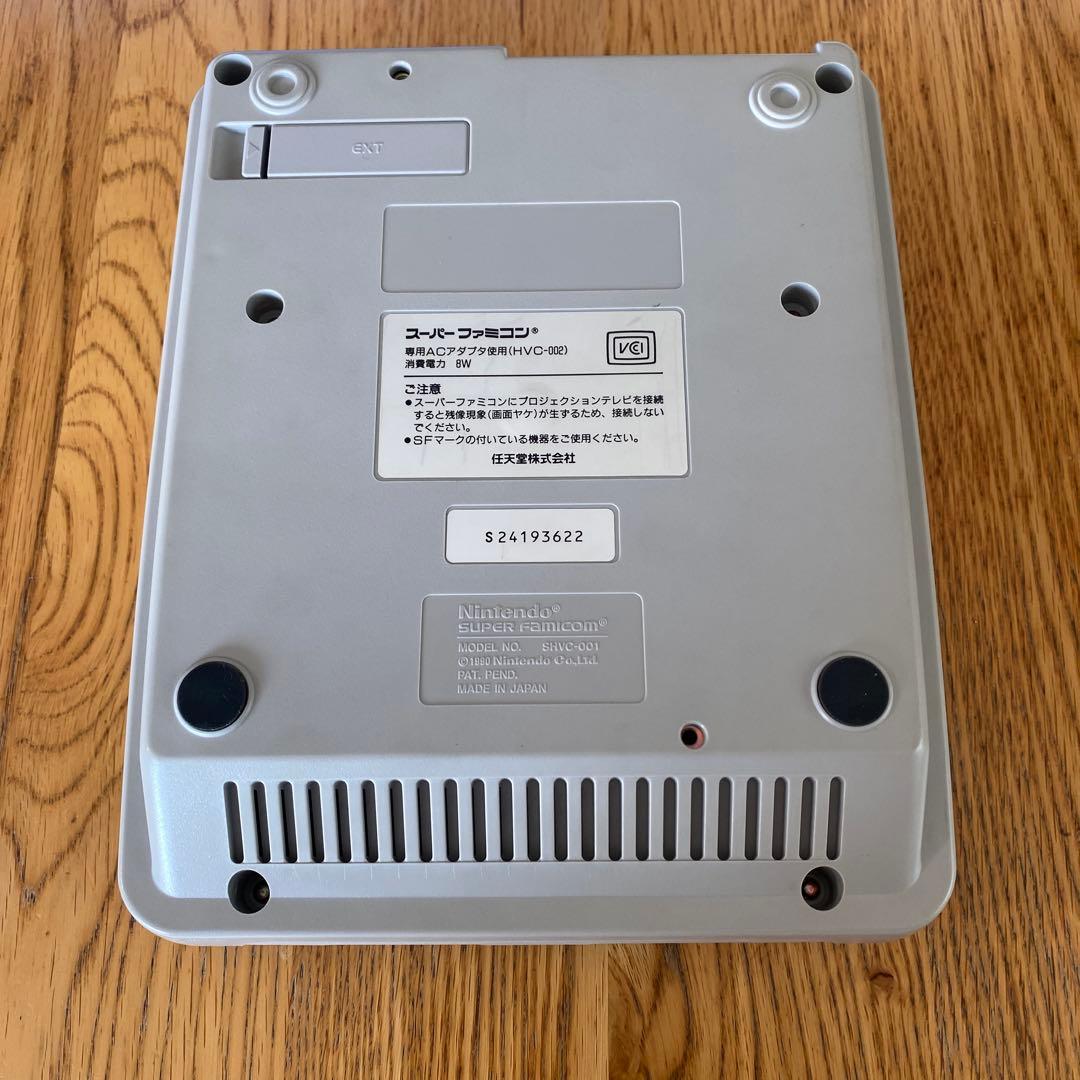 【美品】Nintendo SHVC-001 スーパーファミコン　本体