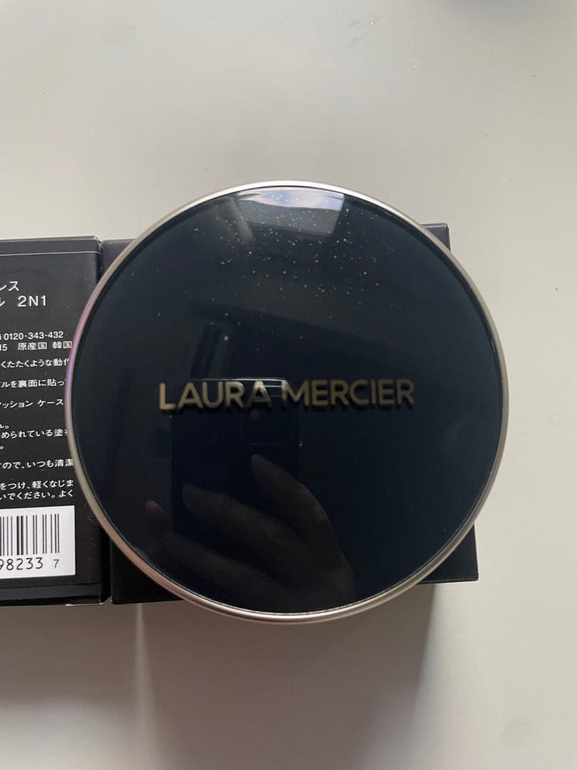 LAURA MERCIER クッションファンデーション 2N1 CASHEW