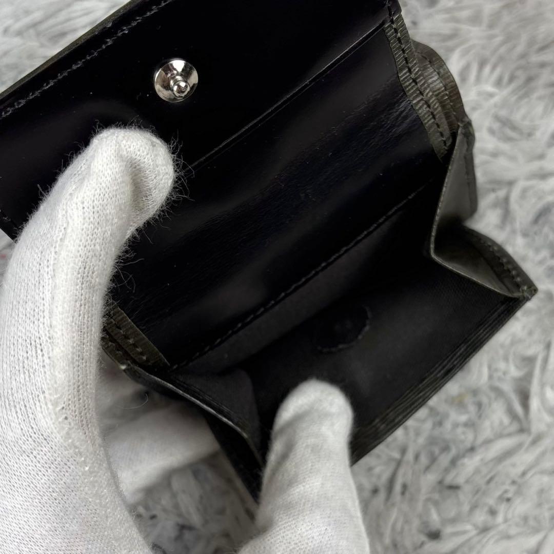 極美品 ヴィヴィアンウエストウッド レザー 折り財布 ステッチ オーブ カーキー