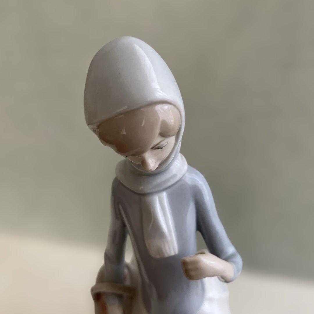 リヤドロ　LLADRO 傘を持つ少女とガチョウ