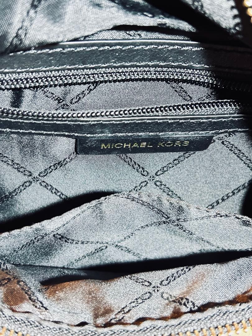 MICHAEL KORS ヒョウ柄 ボディバッグ