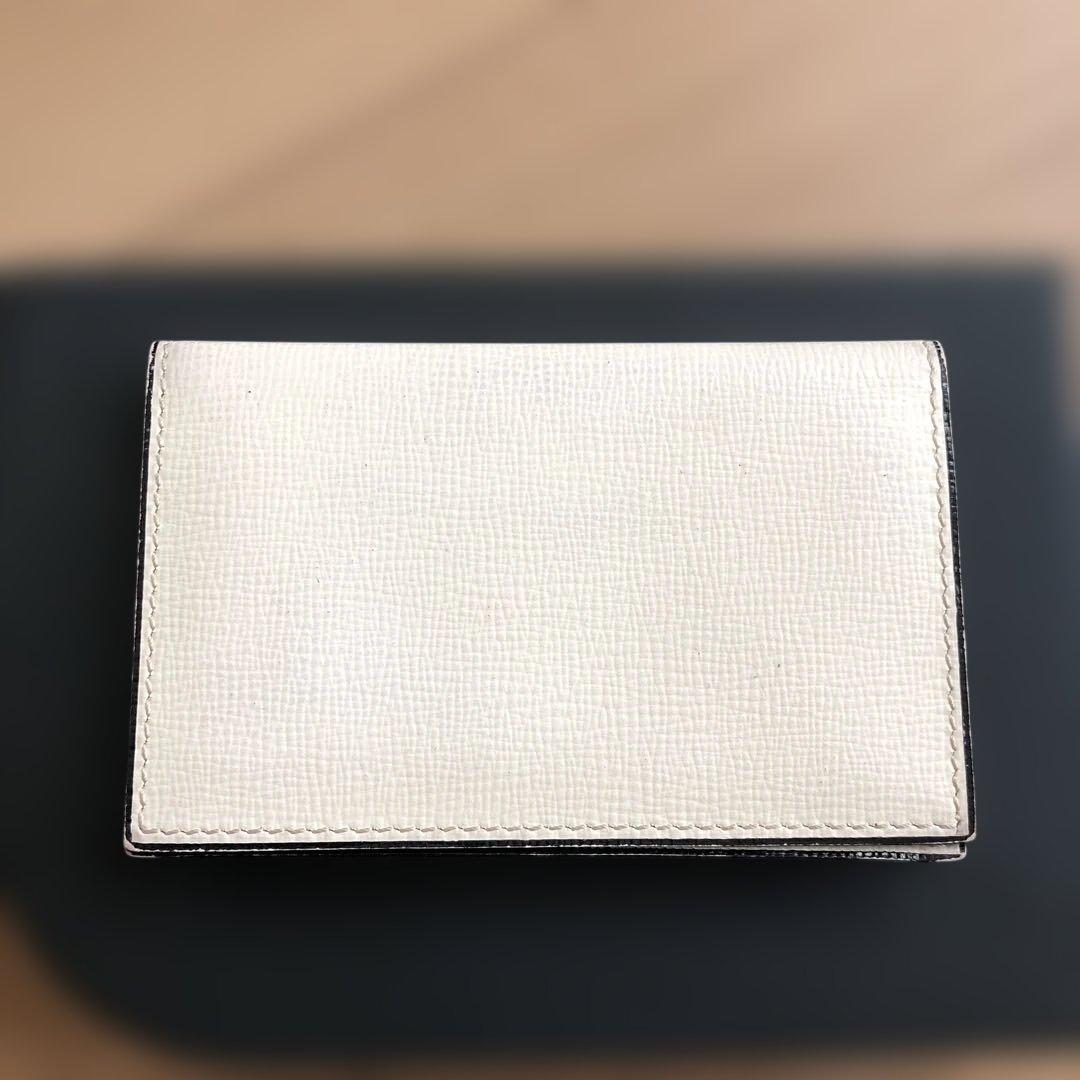 Valextra ホワイト名刺入れ