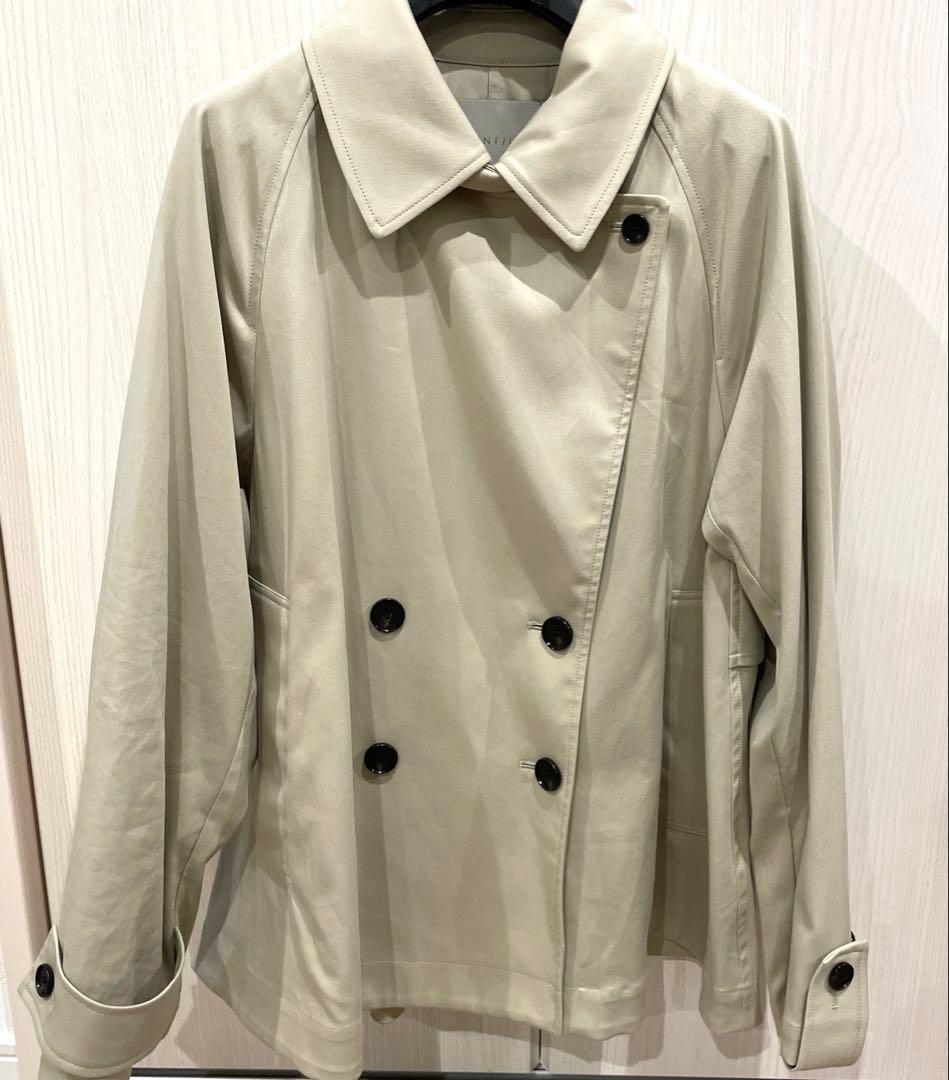 アンフィーロ　ショート　トレンチ　Sサイズ　ベージュ　美品　UNFILO