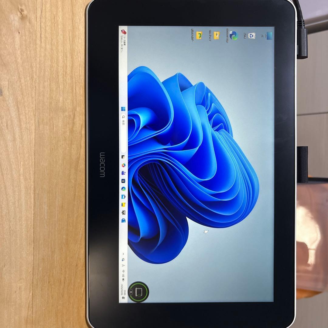 WACOM one 13.3型液晶ペンタブレット DTC133WR0D
