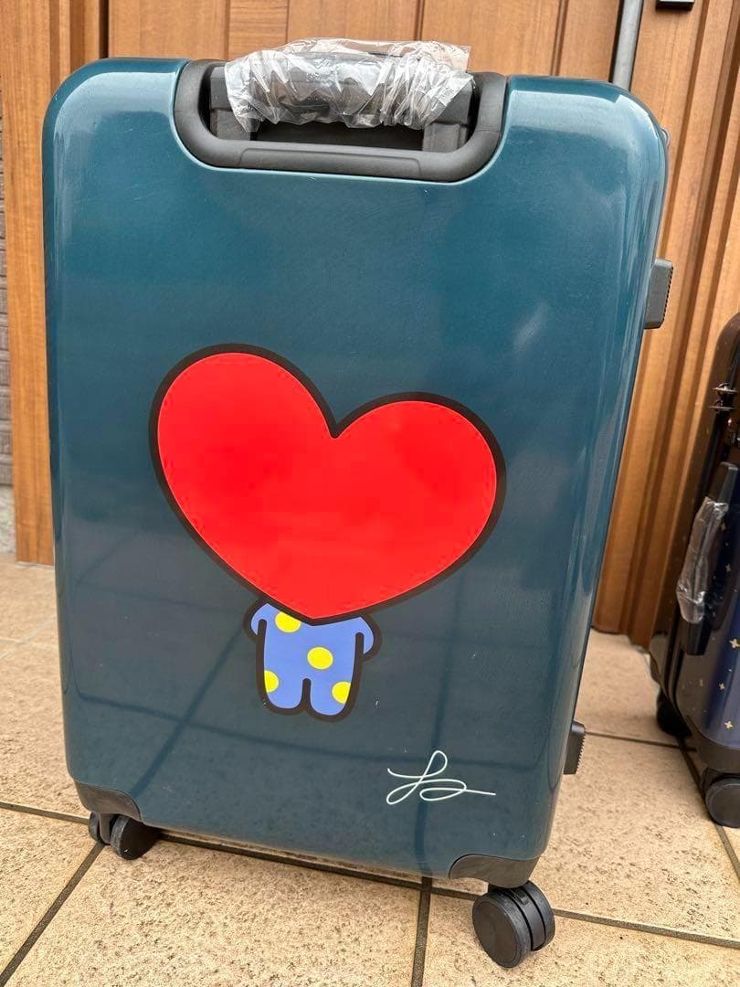 新品未使用 bt21 スーツケース キャリーケースTATA　24インチ