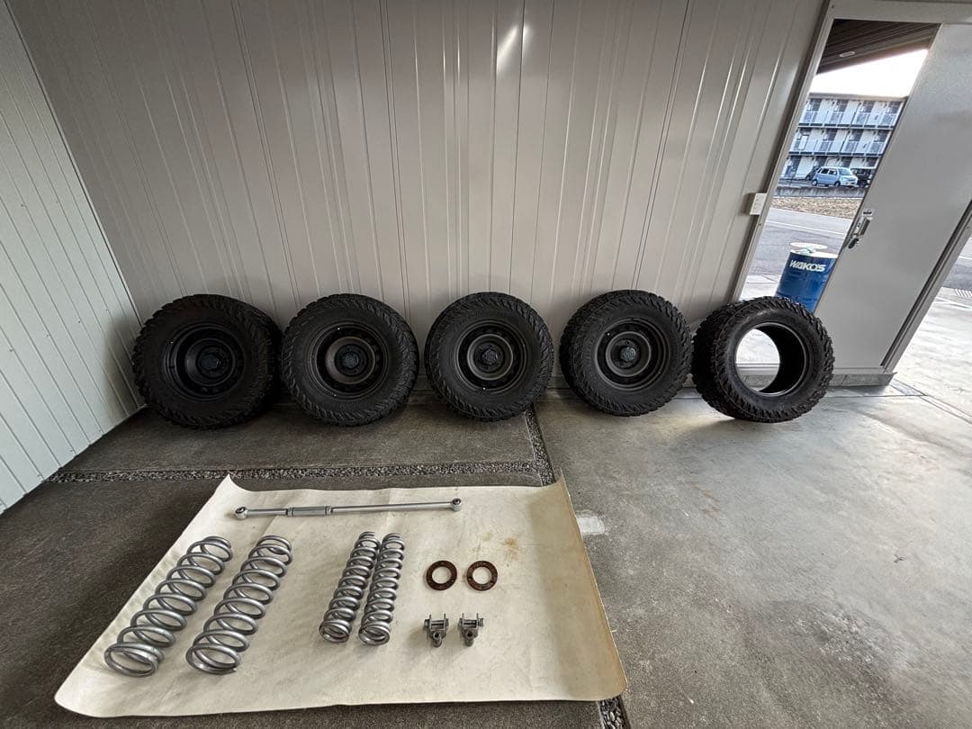 150プラド 285/70R17 ジオランダー g003 引取り値下げ