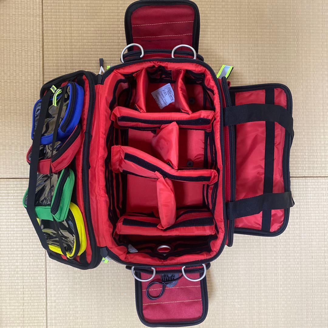 救急医療バッグ 中型 赤（EB一次救命処置用救急バッグ）
