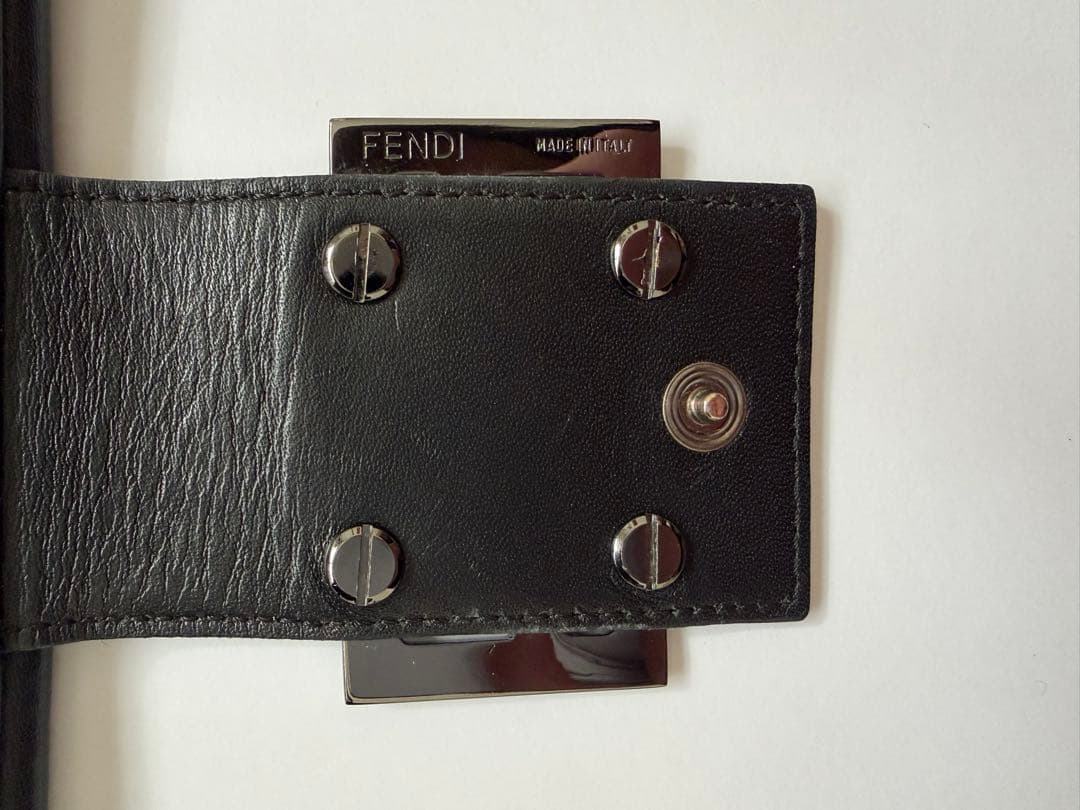 Fendi ブラック 二つ折り財布