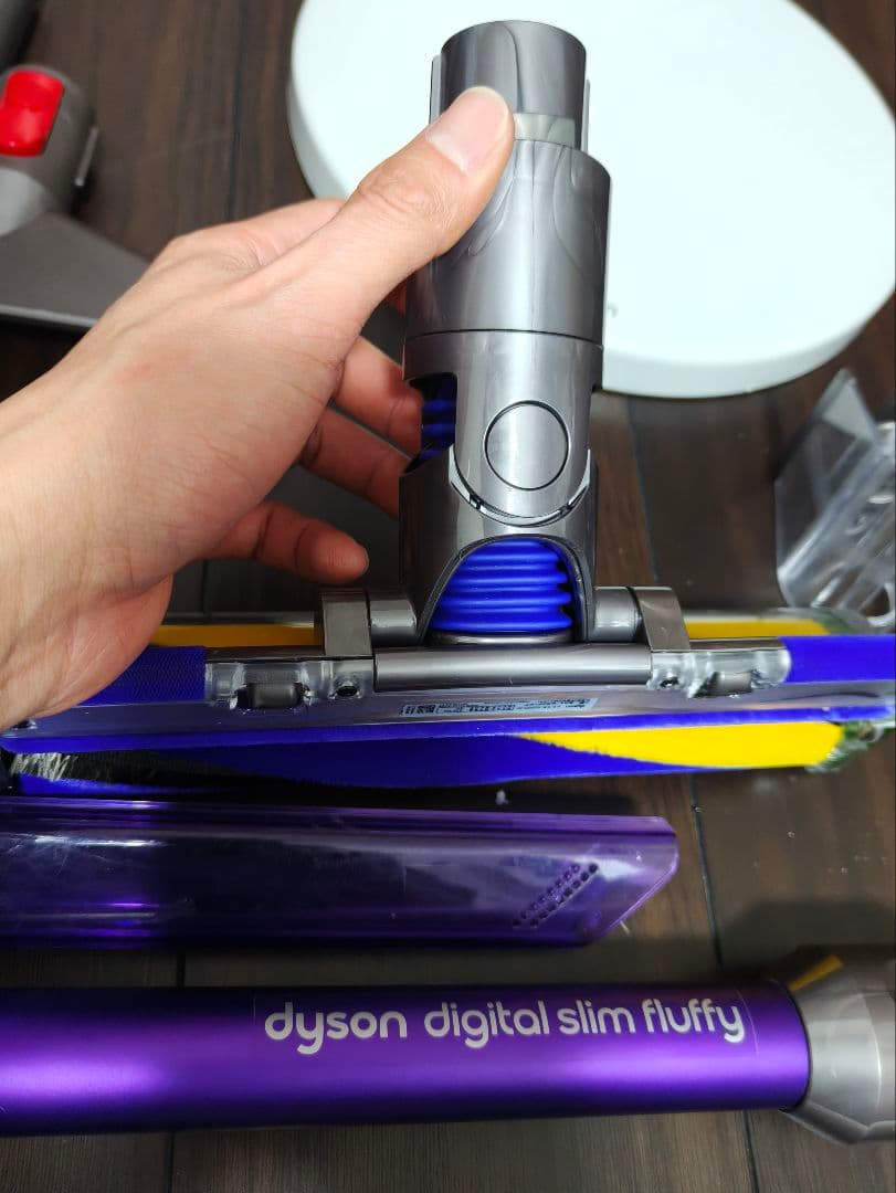 Dyson デジタルスリムフラフィsv18
