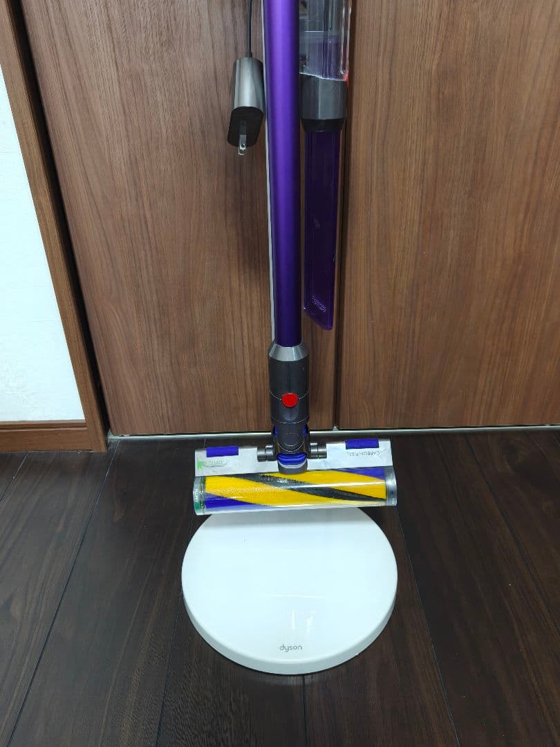 Dyson デジタルスリムフラフィsv18