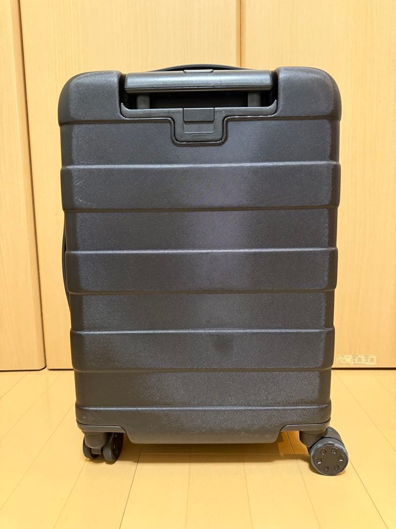 無印良品　バーを自由に調節できる　ハードキャリーケース（３６Ｌ）黒