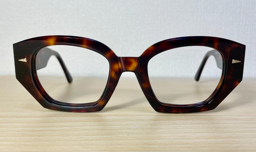 AHLEM CONSTANTINE / LIGHT TURTLE 訳あり商品
