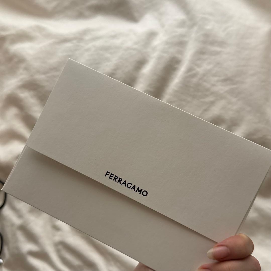 【箱入り】Ferragamo ブラックリボン ヘアバンド