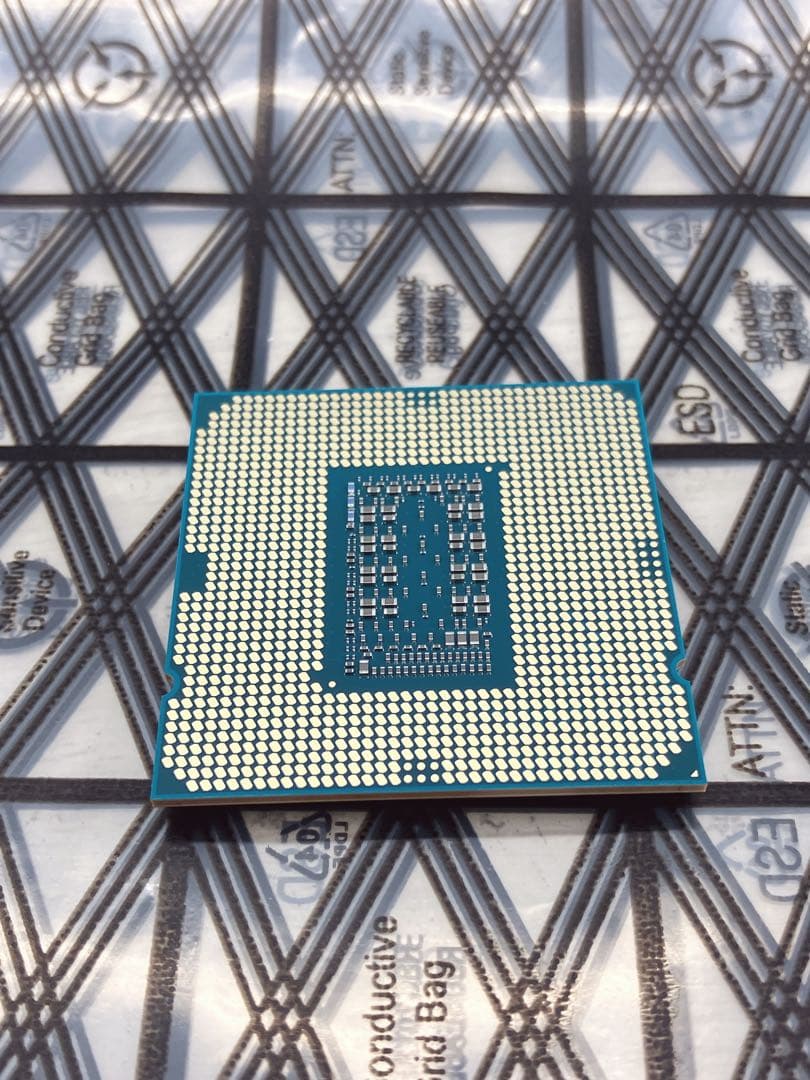 Intel Core i9-11900 CPU動作確認済み