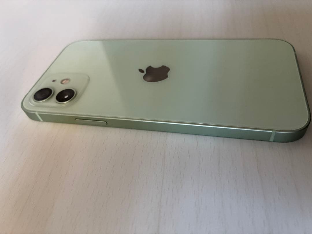 Apple iPhone 12 ミントグリーン128GB 美品コード付き