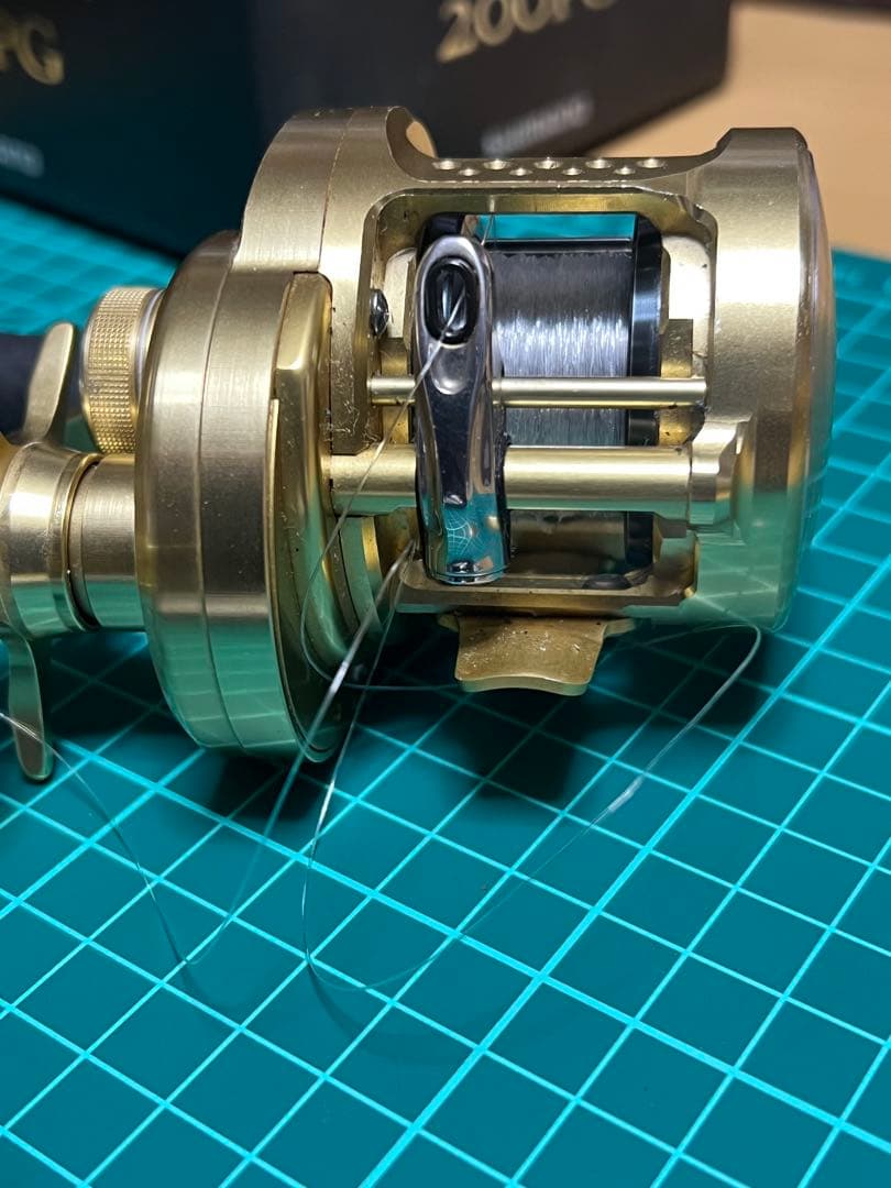 SHIMANO OCEA CONQUEST 200PG ゴールド