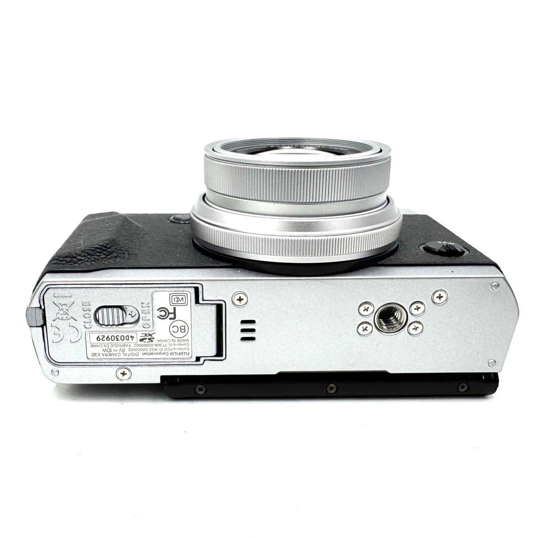未使用級 FUJIFILM フジフィルム X30 フジフィルム コンデジ